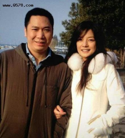 趙薇近況最新消息2022 離婚和富二代男子深夜約會